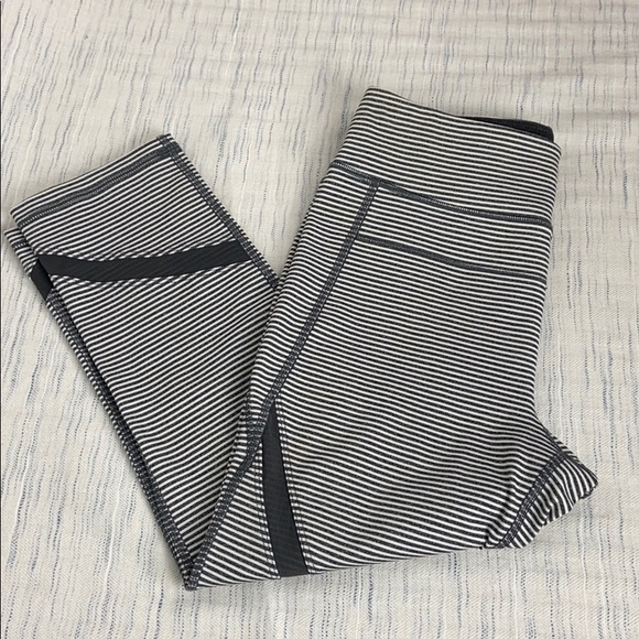 Calvin Klein performance Crop Capri leggings Small - Picture 1 of 7